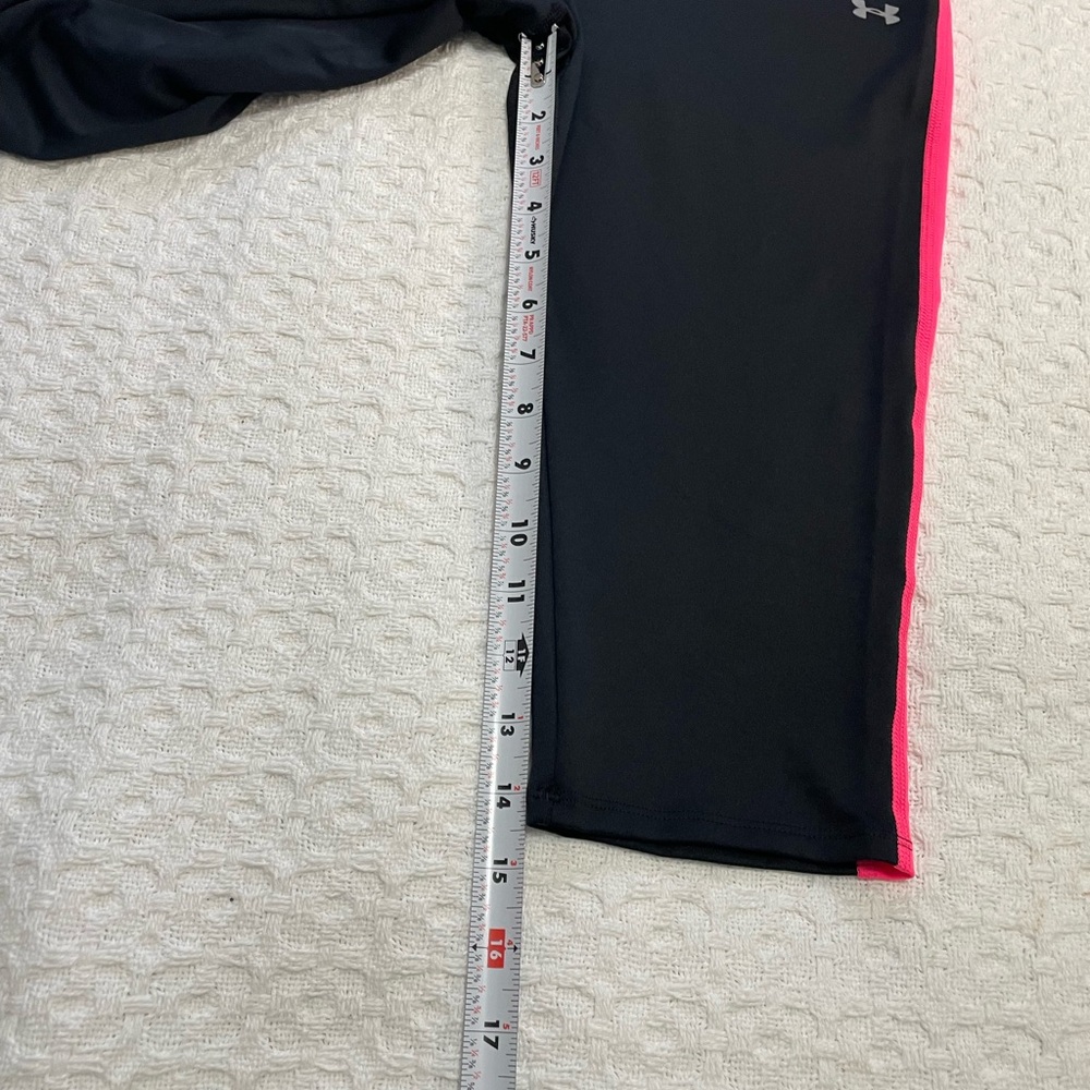 Under Armour Black and Pink‎ Fitness Leggings
size M Breast Cancer Awareness.. - Picture 6 of 11
